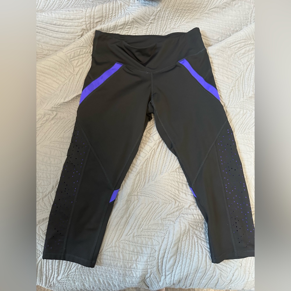 Workout capris